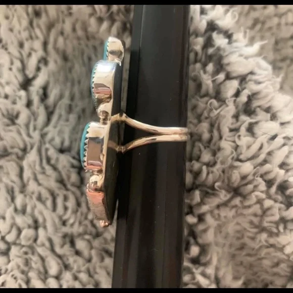 Navajo hand made turquoise ring - Picture 4 of 7